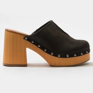 MIA Novi Women’s Clog - 9